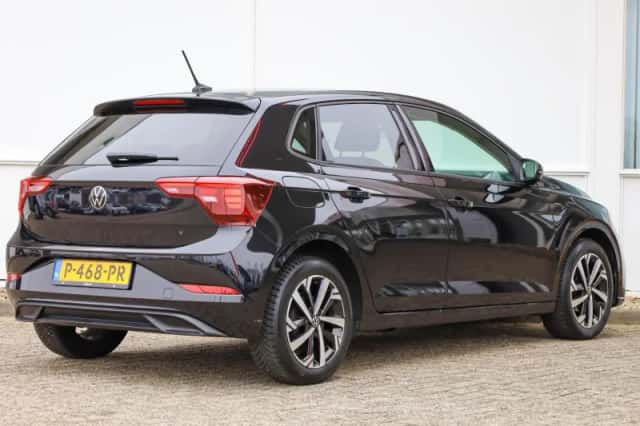 Volkswagen Polo (2022) thumbnail 2