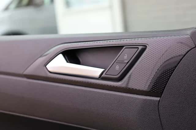 Volkswagen Polo (2022) thumbnail 35