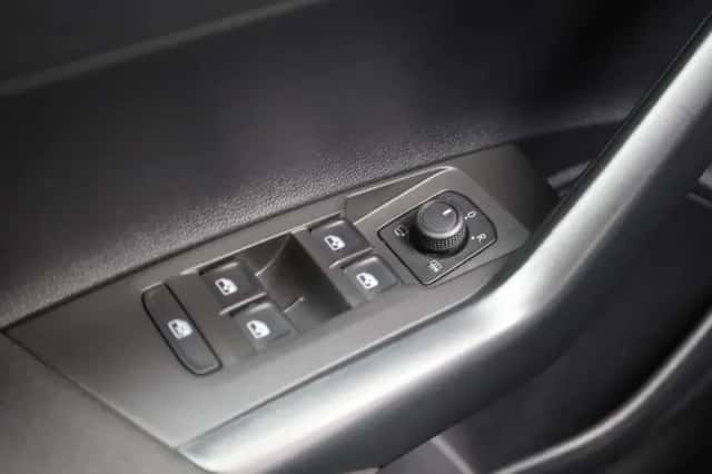 Volkswagen Polo (2022) thumbnail 36