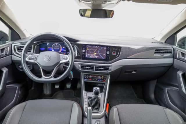 Volkswagen Polo (2022) thumbnail 5