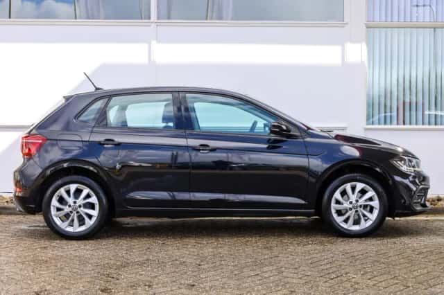 Volkswagen Polo (2022) thumbnail 3