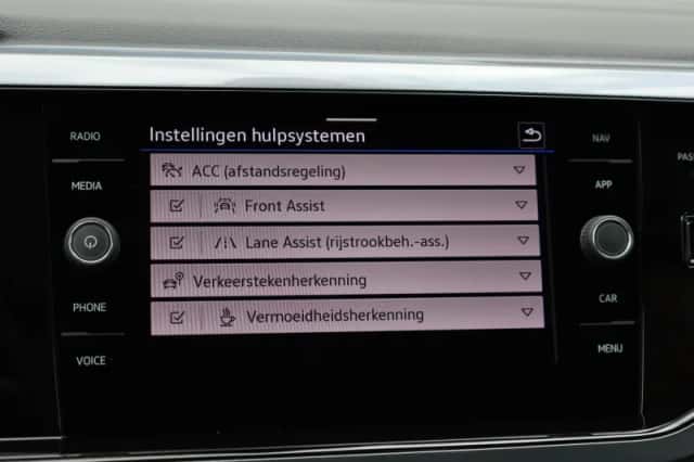 Volkswagen Polo (2022) thumbnail 31