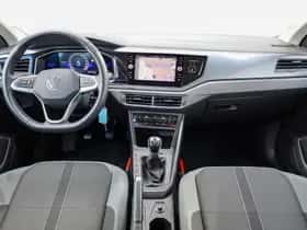 Volkswagen Polo (2022) thumbnail 5