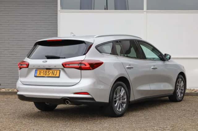 Ford Focus (2024) thumbnail 2