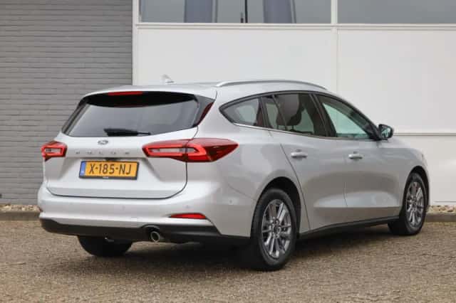 Ford Focus (2024) thumbnail 2