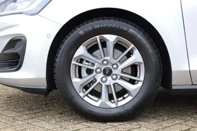 Ford Focus (2024) thumbnail 13