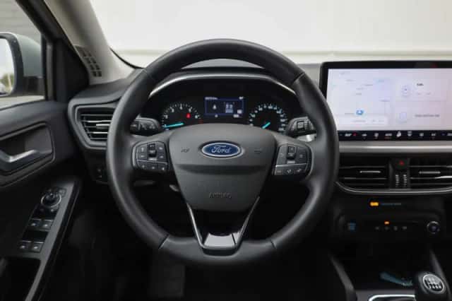 Ford Focus (2024) thumbnail 22