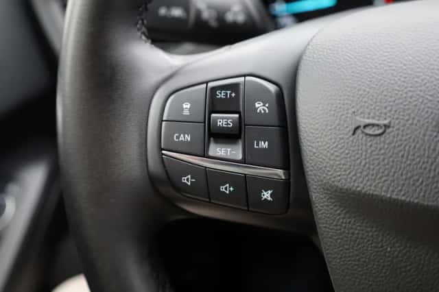 Ford Focus (2024) thumbnail 24