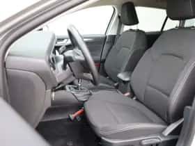 Ford Focus (2024) thumbnail 4