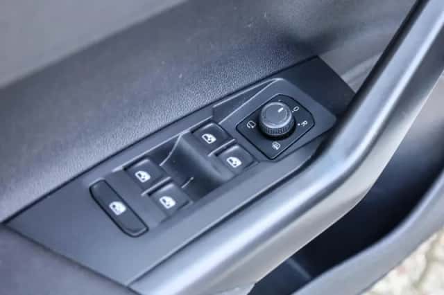 Volkswagen Polo (2022) thumbnail 24