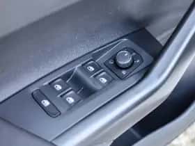 Volkswagen Polo (2022) thumbnail 24
