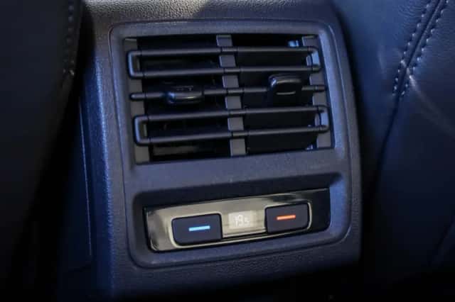 Volkswagen Golf (2021) thumbnail 21