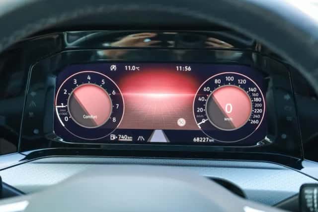 Volkswagen Golf (2021) thumbnail 25