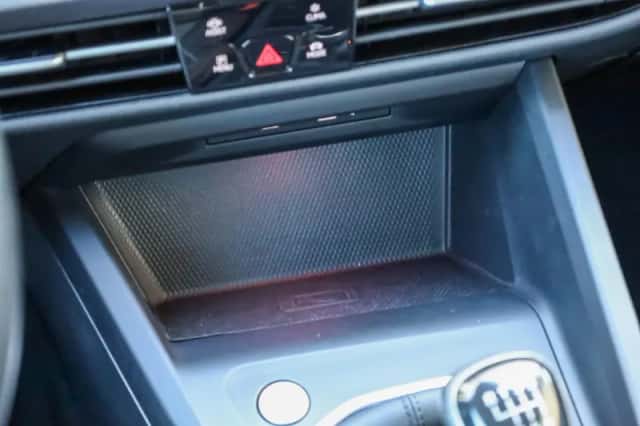Volkswagen Golf (2021) thumbnail 35