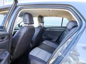 Volkswagen Golf (2021) thumbnail 40