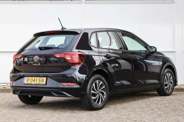 Volkswagen Polo (2022) thumbnail 2