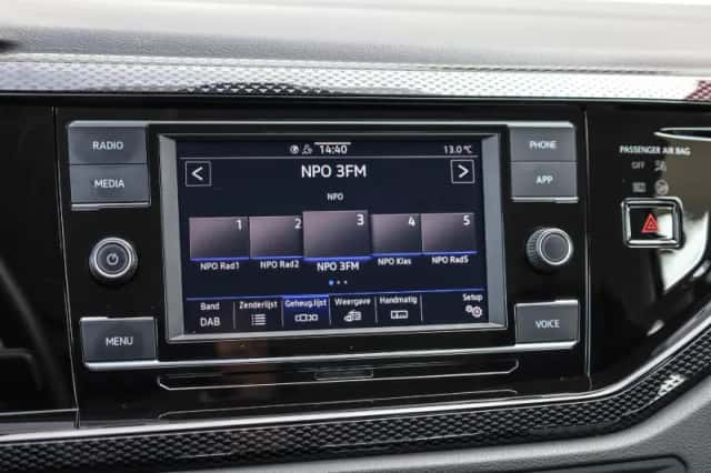 Volkswagen Polo (2022) thumbnail 25