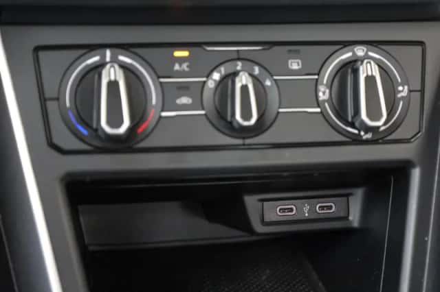 Volkswagen Polo (2022) thumbnail 28