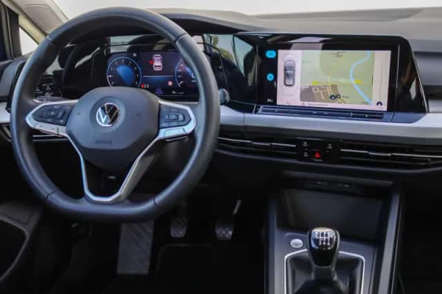 Volkswagen Golf (2022) thumbnail 36