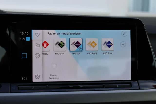 Volkswagen Golf (2022) thumbnail 37