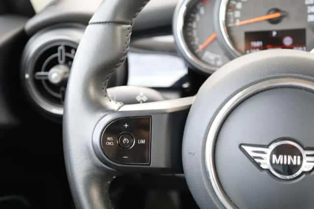 MINI Mini (2023) thumbnail 22