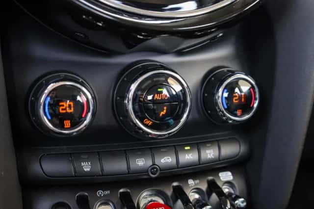 MINI Mini (2023) thumbnail 27