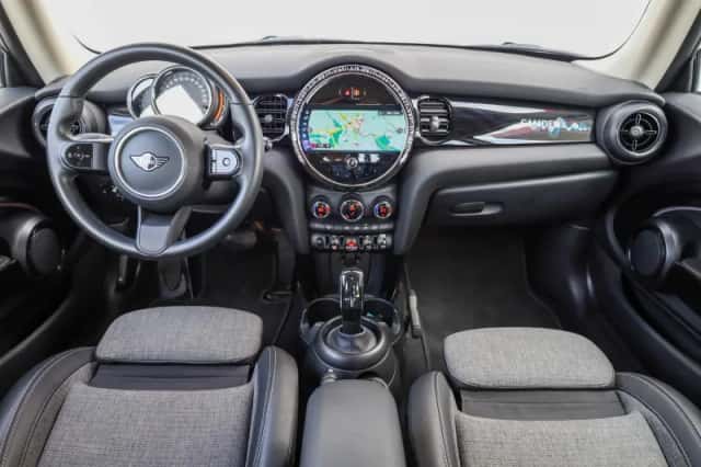 MINI Mini (2023) thumbnail 5