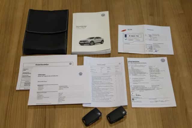 Volkswagen T-Roc (2021) thumbnail 14