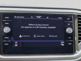 Volkswagen T-Roc (2021) thumbnail 27