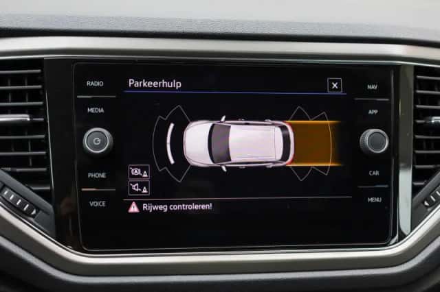 Volkswagen T-Roc (2021) thumbnail 28