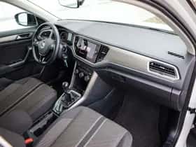 Volkswagen T-Roc (2021) thumbnail 34