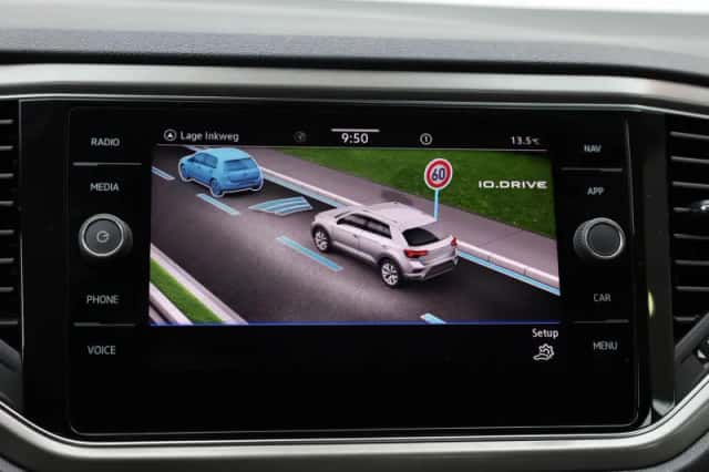 Volkswagen T-Roc (2021) thumbnail 41