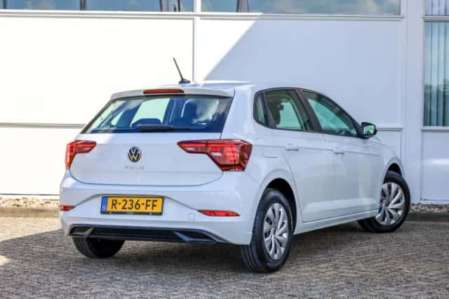 Volkswagen Polo (2022) thumbnail 2