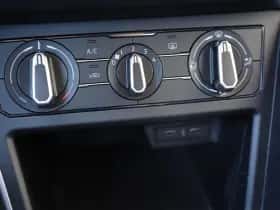 Volkswagen Polo (2022) thumbnail 29