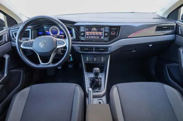 Volkswagen Polo (2022) thumbnail 5
