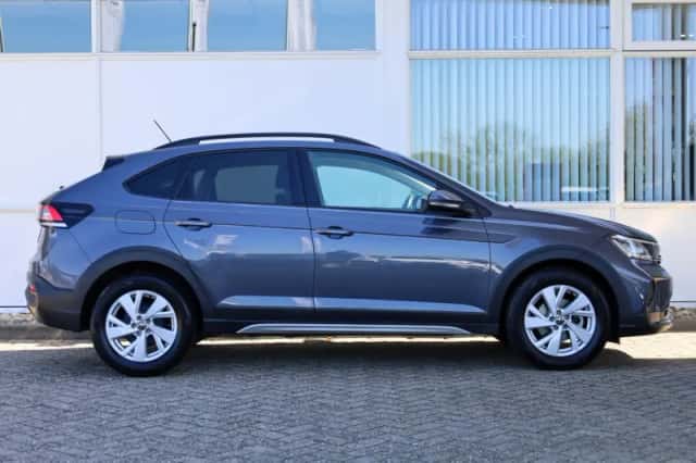 Volkswagen Taigo (2022) thumbnail 3