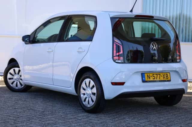 Volkswagen Up! (2021) thumbnail 11