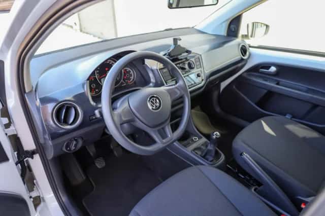 Volkswagen Up! (2021) thumbnail 19
