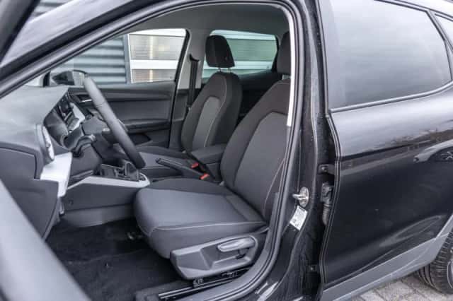 SEAT Arona (2026) thumbnail 4
