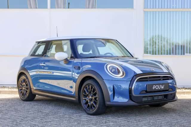 MINI Mini (2023) thumbnail 8