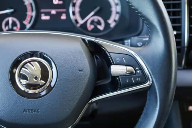 Škoda Karoq (2021) thumbnail 22