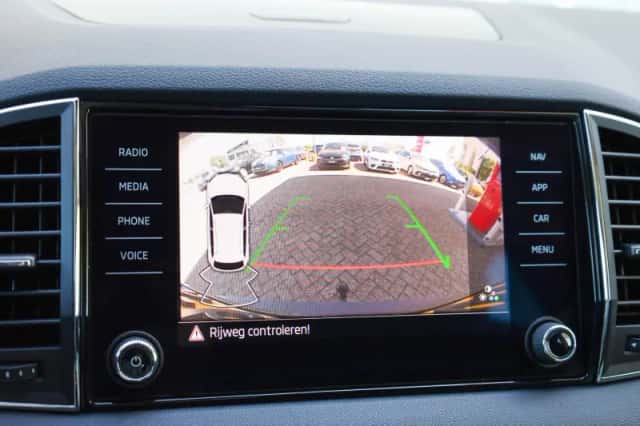 Škoda Karoq (2021) thumbnail 25