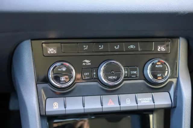Škoda Karoq (2021) thumbnail 26