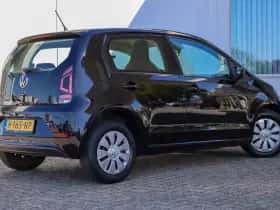 Volkswagen Up! (2020) thumbnail 2