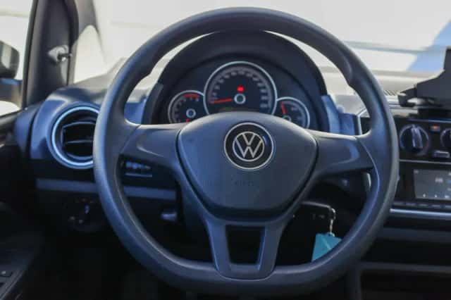 Volkswagen Up! (2020) thumbnail 22