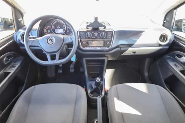 Volkswagen Up! (2020) thumbnail 5