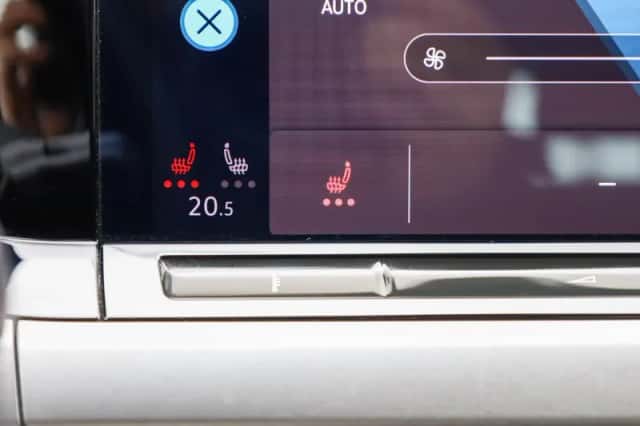 Volkswagen Golf (2022) thumbnail 28