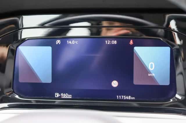 Volkswagen Golf (2022) thumbnail 33