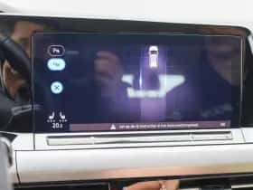 Volkswagen Golf (2022) thumbnail 38