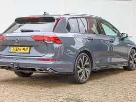 Volkswagen Golf (2023) thumbnail 2